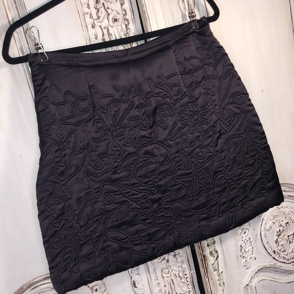 TOPSHOP Padded and Quilted Deep Purple Mini Skirt Size 6 - Picture 2 of 9
